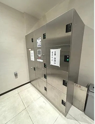 レオングラン新大阪レジデンスのロビー