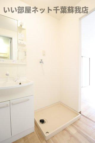 カサベルデ　Ａの洗面所|脱衣スペースもあります