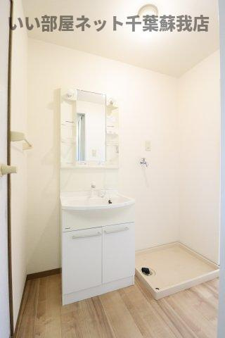 カサベルデ　Ａの洗面所|朝の準備に活躍する、洗髪洗面化粧台！