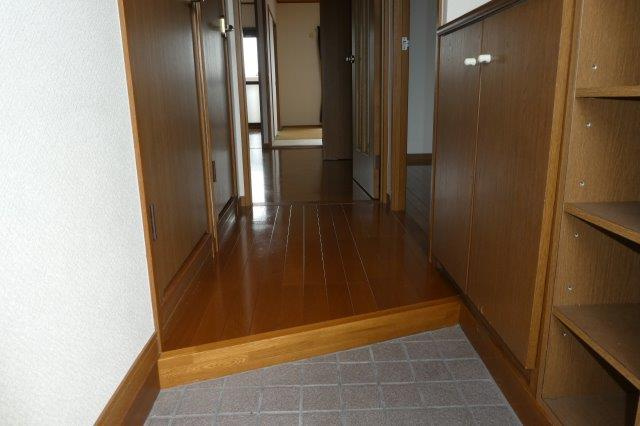 プリムローズコートの玄関