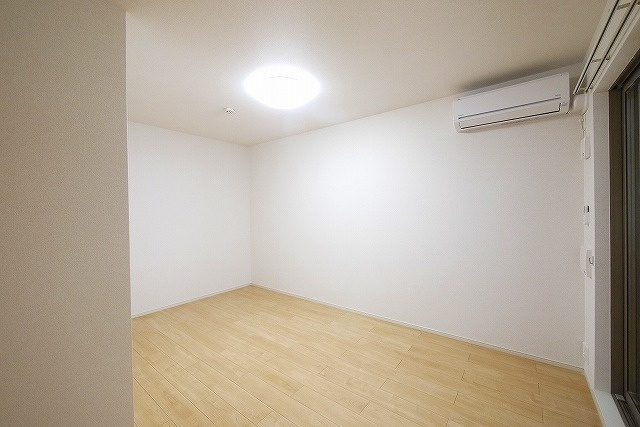 ＡＬＨＯＵＳＥ南城戸の洋室|コンパクトで使いやすい洋室です