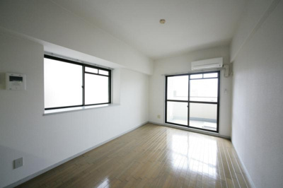 【居間・リビング】 | ステイタスマンション博多駅前