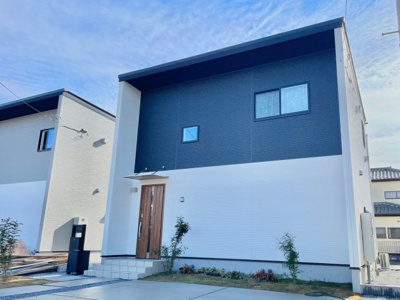 【外観】 | 潮来市日の出6丁目１号棟 | 即日のご見学も可能です。お気軽に0476-37-3888までお問合せ下さい。