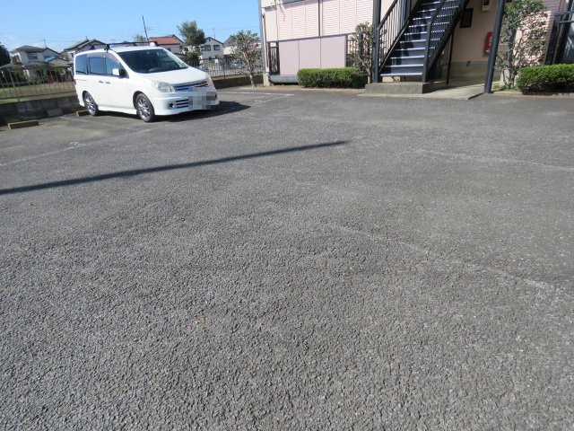 サントピアBの駐車場