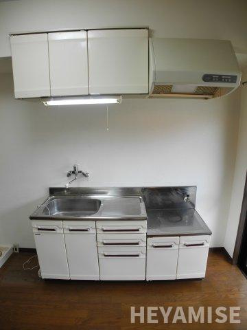 クオーレ中川のキッチン