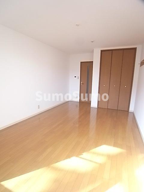 誠月ハイツの居間・リビング