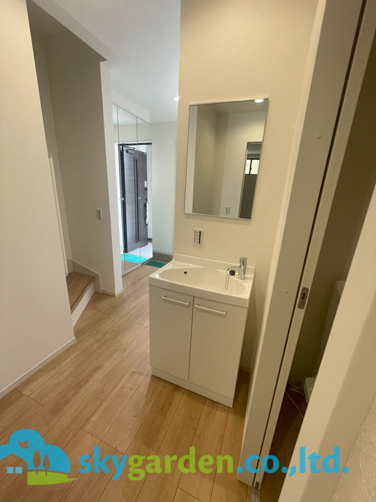 藤沢市本鵠沼6期　新築戸建　全3棟3号棟の独立洗面台