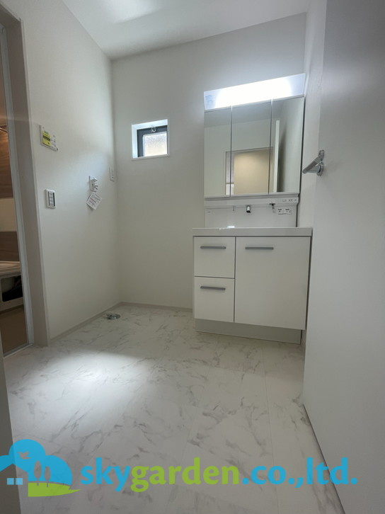 藤沢市本鵠沼6期　新築戸建　全3棟3号棟の洗面所