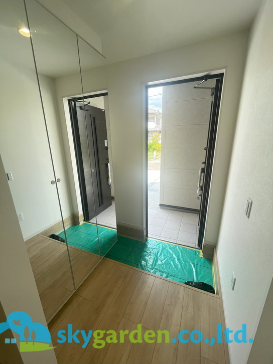 藤沢市本鵠沼6期　新築戸建　全3棟3号棟の玄関