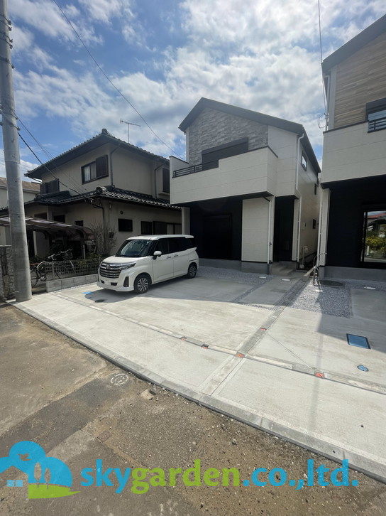 藤沢市本鵠沼6期　新築戸建　全3棟3号棟の駐車場