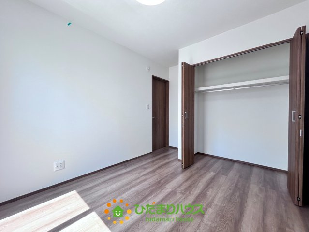 ワイウッドコート加須市馬内第１期　新築一戸建て　03の収納|たっぷり収納スペースがあるので、お片付けが苦手でも安心です♪