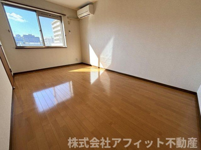 【寝室】 | 夢番地弐番館 | 洋室7.4帖