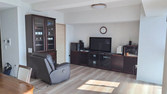 64792　ライオンズ岐阜プレミストタワー35の居間・リビング