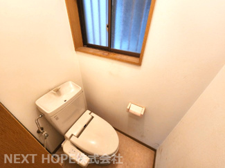 【トイレ】 | 伊丹市東有岡３丁目中古戸建 | トイレです♪温水洗浄便座です！