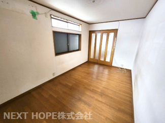 【居間・リビング】 | 伊丹市東有岡３丁目中古戸建 | １階リビングです♪建具を外してLDKとしても使用できそうです！！