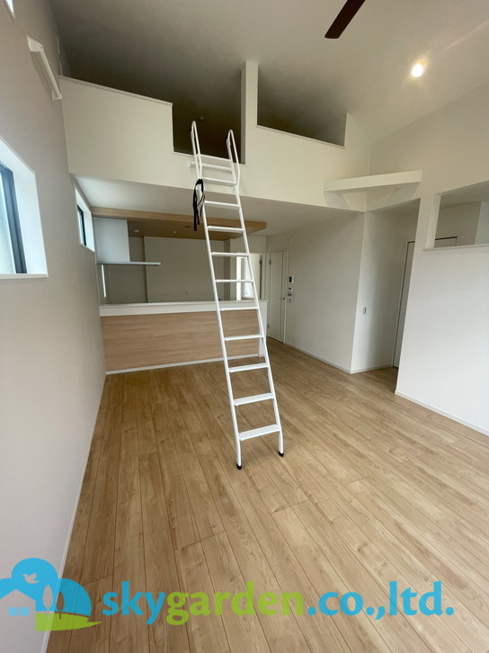 藤沢市本鵠沼6期　新築戸建　全3棟1号棟の居間・リビング