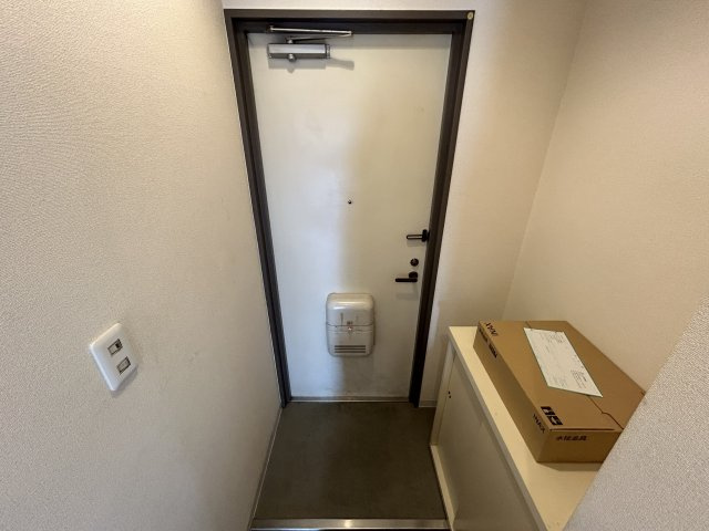 グレイスハイムの玄関|※別号室参考写真