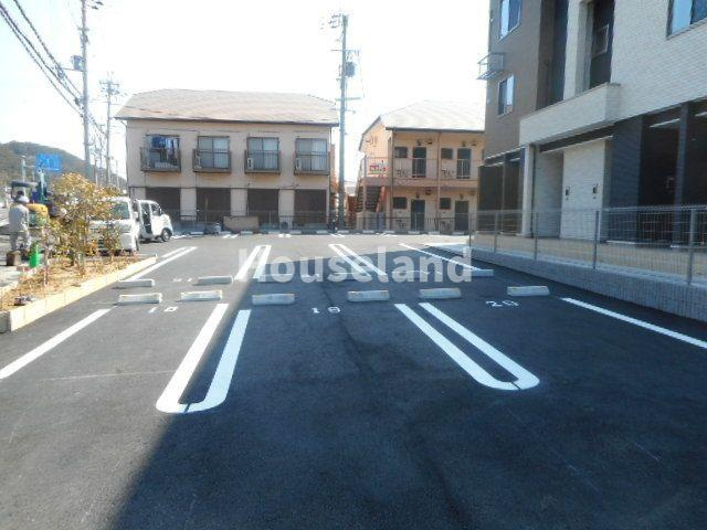 コート・ダジュールＡの駐車場