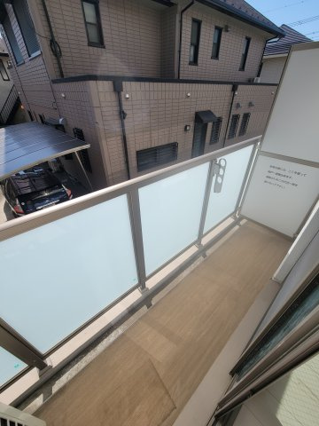 シャ・ノアール新都心のバルコニー