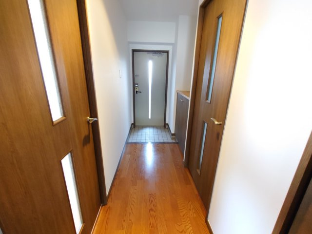 シャルマン５の玄関