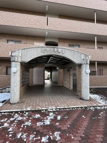 ビアン本間Ⅱのエントランス