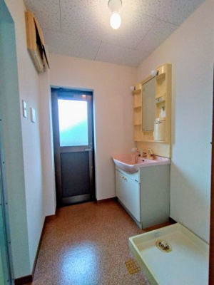 【洗面所】 | サンリゾート