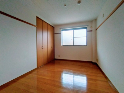 【洋室】 | サンリゾート