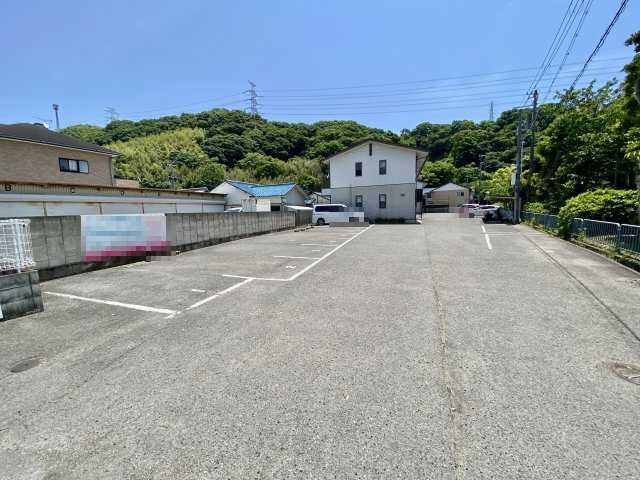 サンリゾートの駐車場