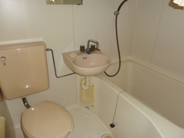 ハイツサンクールの浴室