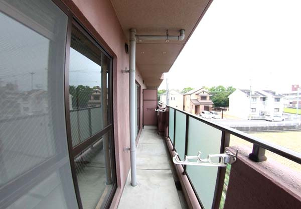 岸和田市土生町２丁目の賃貸マンションのバルコニー|バルコニーがあります