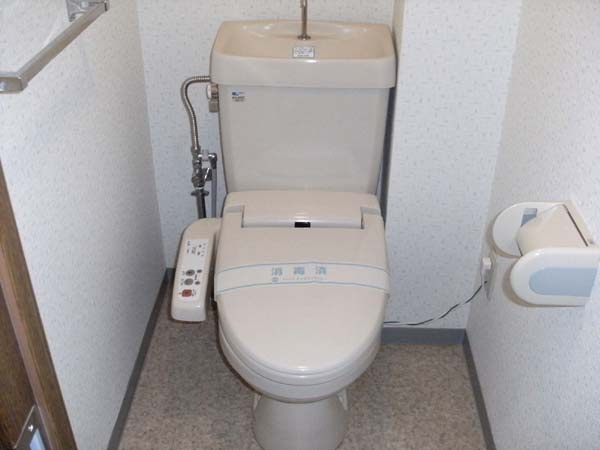 岸和田市土生町２丁目の賃貸マンションのトイレ|シンプルで使いやすいトイレです