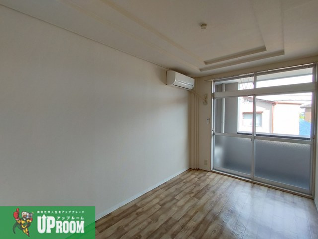 ドリームローズの洋室