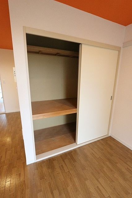 リブェールハイツＡの収納