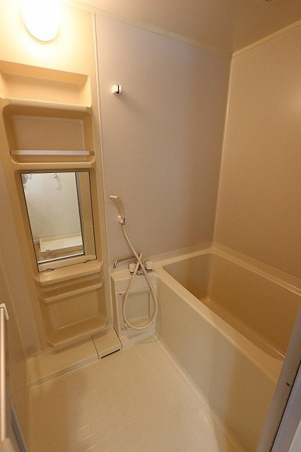 リブェールハイツＡの浴室