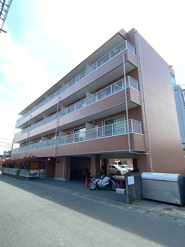 ジュネス西湘の外観
