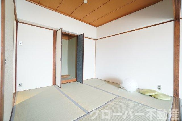 蓬莱マンションの和室