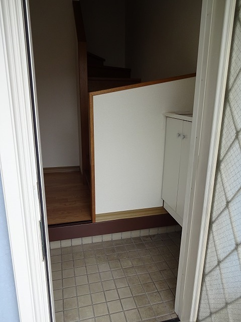 シャトー上星の玄関