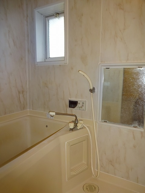 シャトー上星の浴室