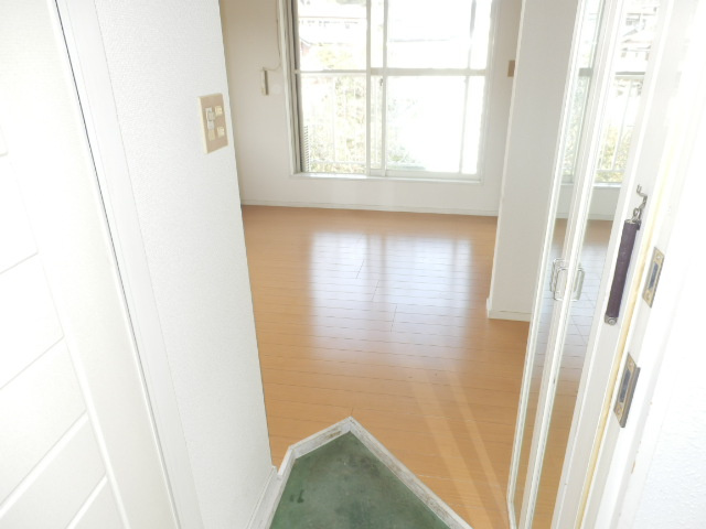 【玄関】 | トライボックスＫ | 玄関より