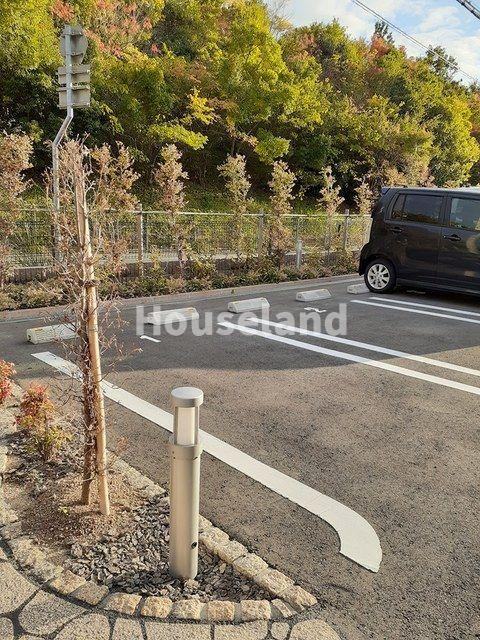 スエロ・レシデンシアの駐車場