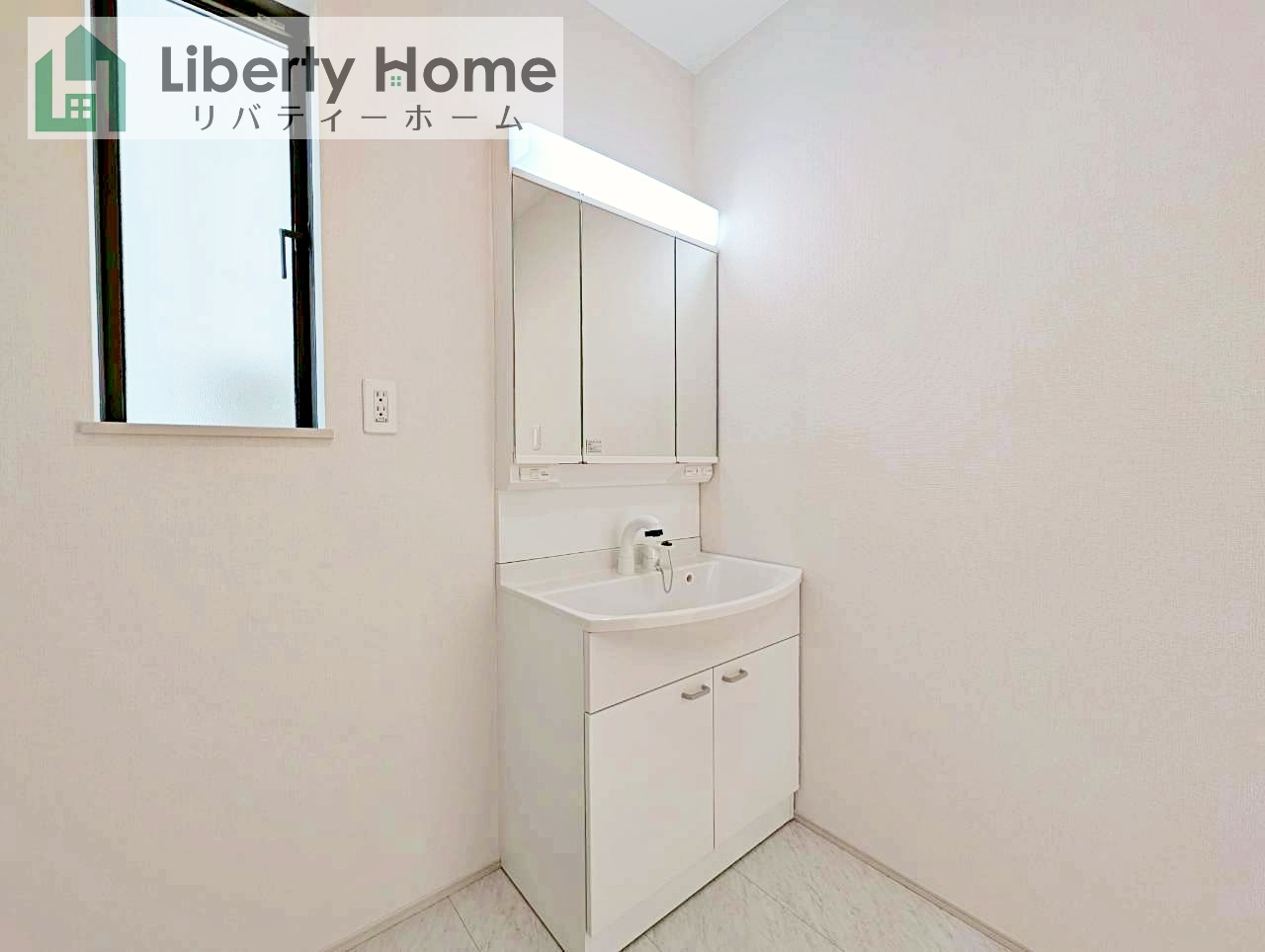 日立市森山町3期　新築戸建　1号棟の独立洗面台