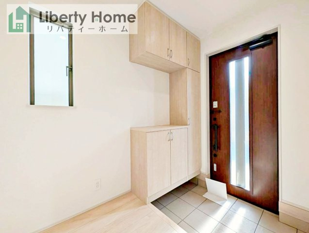 日立市森山町3期　新築戸建　1号棟の玄関