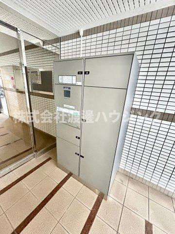 アヴァンセクール江坂のその他共用部分|宅配BOX付き