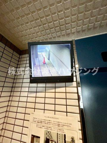 アヴァンセクール江坂のセキュリティ|防犯カメラ付き