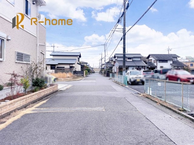 取手市西I　新築戸建て　C号棟の前面道路含む現地写真|『今から見たい！』大歓迎です♪
お気軽にＲ－ｈomeまでお問い合わせください。