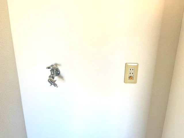 ライオンズマンション神戸元町の設備|洗濯水栓です