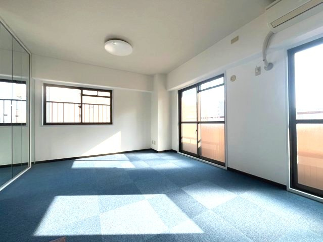 ライオンズマンション神戸元町の居間・リビング|使いやすいリビングです