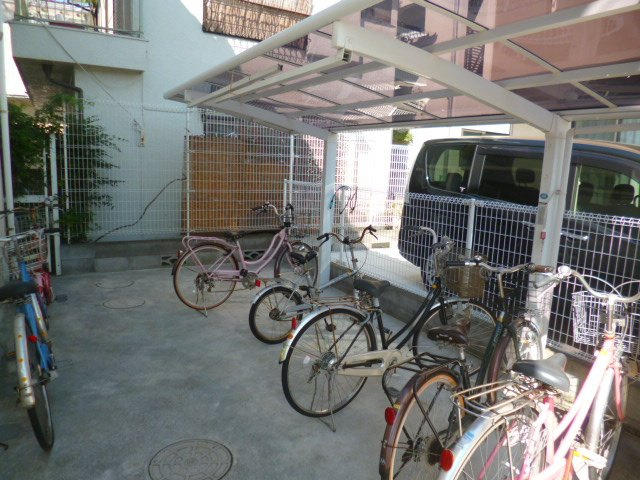 三鷹市野崎３丁目のアパートのその他共用部分