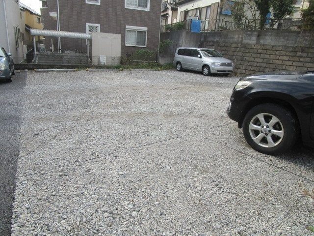 メゾン・ディ・ラディーチェ　エスーヴァッレの駐車場|★駐車場★