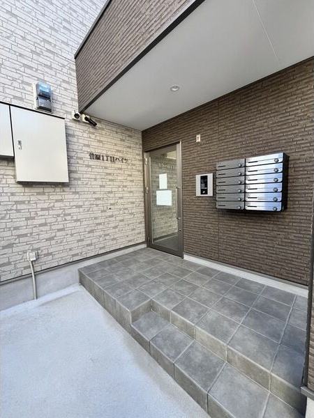 菅原1丁目ハイツのエントランス